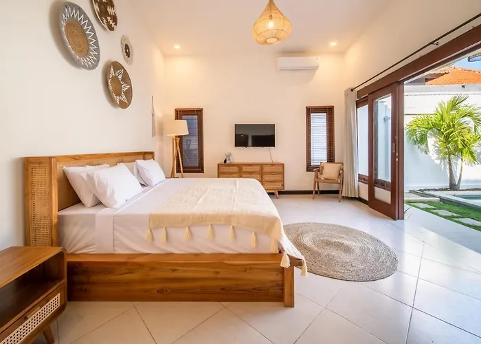 2 Bedroom Balinese Private Pool In Villa *